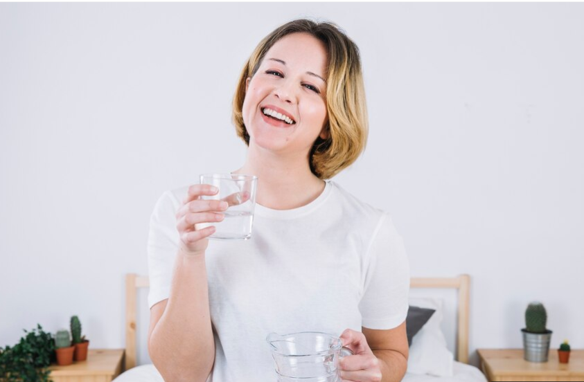 건강한 물 마시기와 체내 흡수율을 높이는 방법을 알아봅니다.